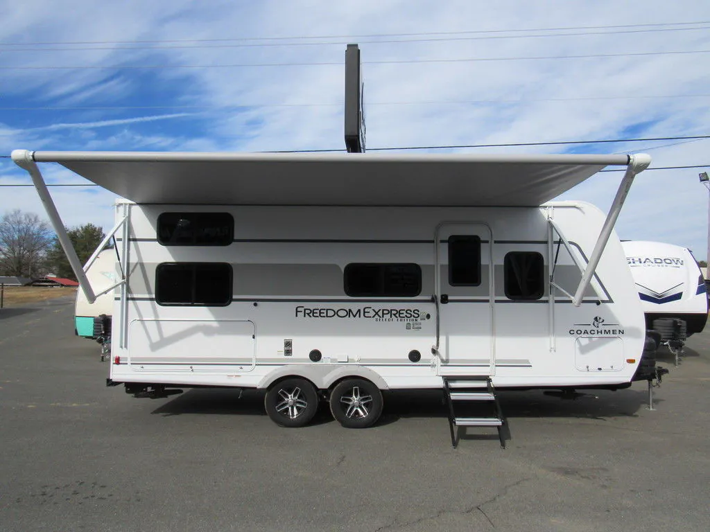 2026 Coachmen Freedom Express Select 21SE, Photos photo 3