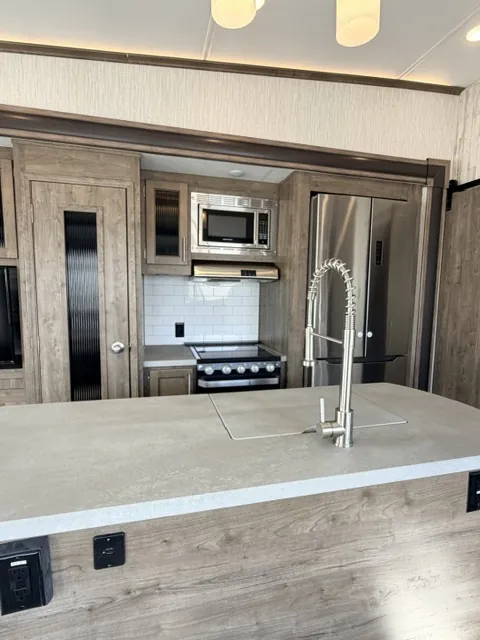 2019 Forest River Sabre 36BHQ, Photos photo 17