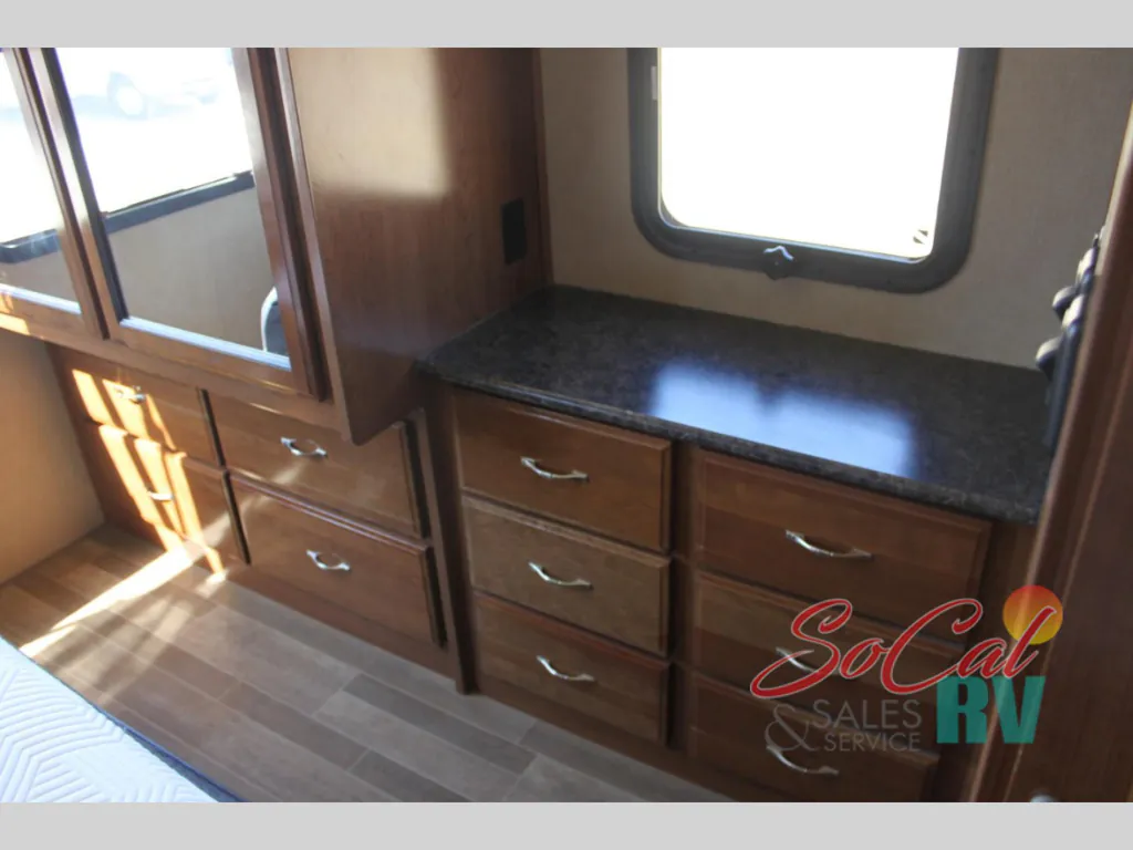 2018 Fleetwood Flair 31A, Photos photo 34