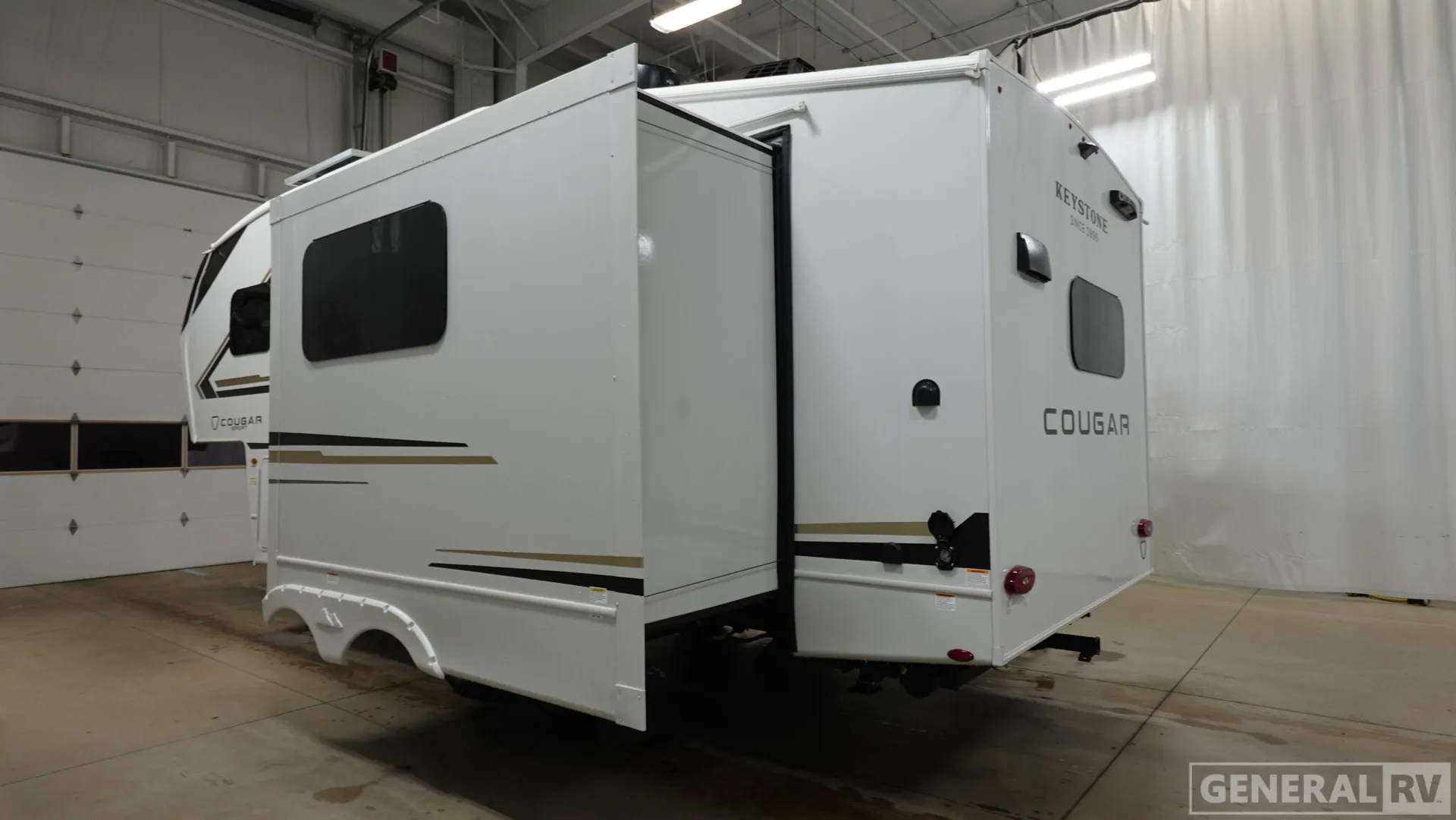 2026 Keystone RV Cougar Sport 2100RK - Photo 4