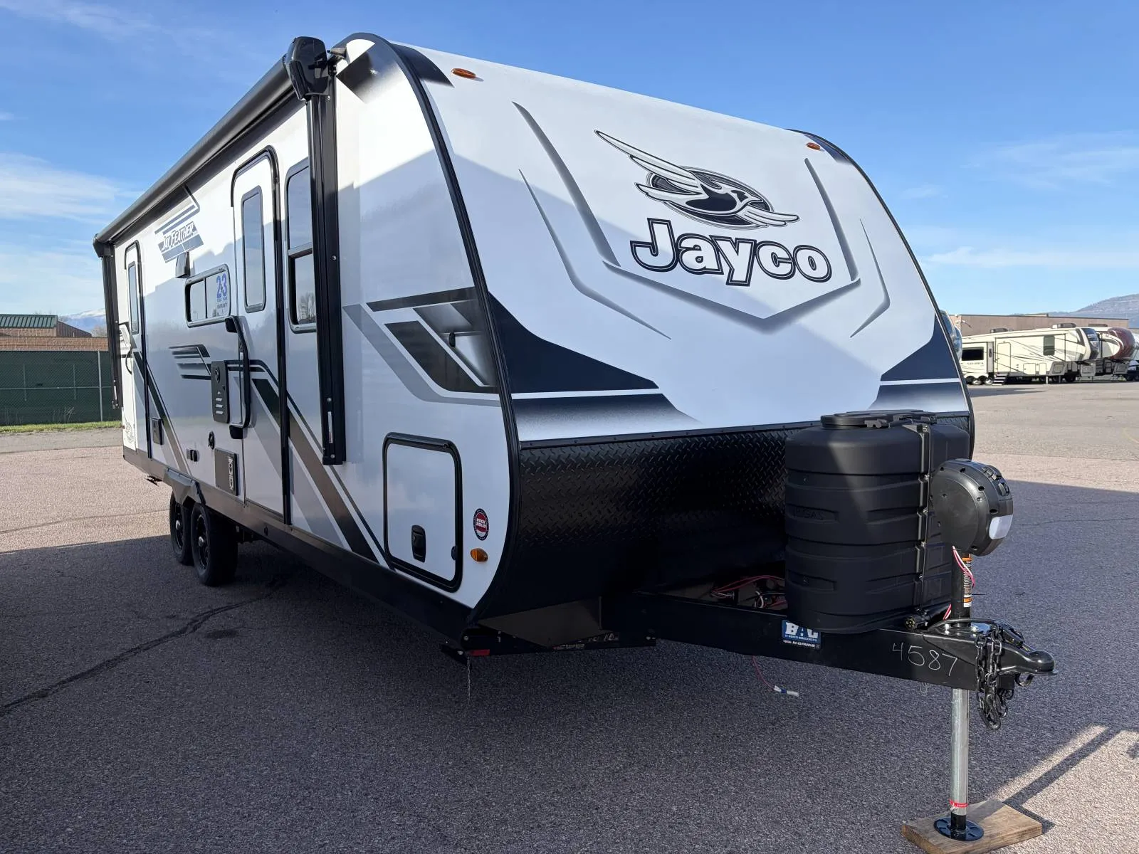 2026 Jayco Jay Feather 23MBD - Photo 2