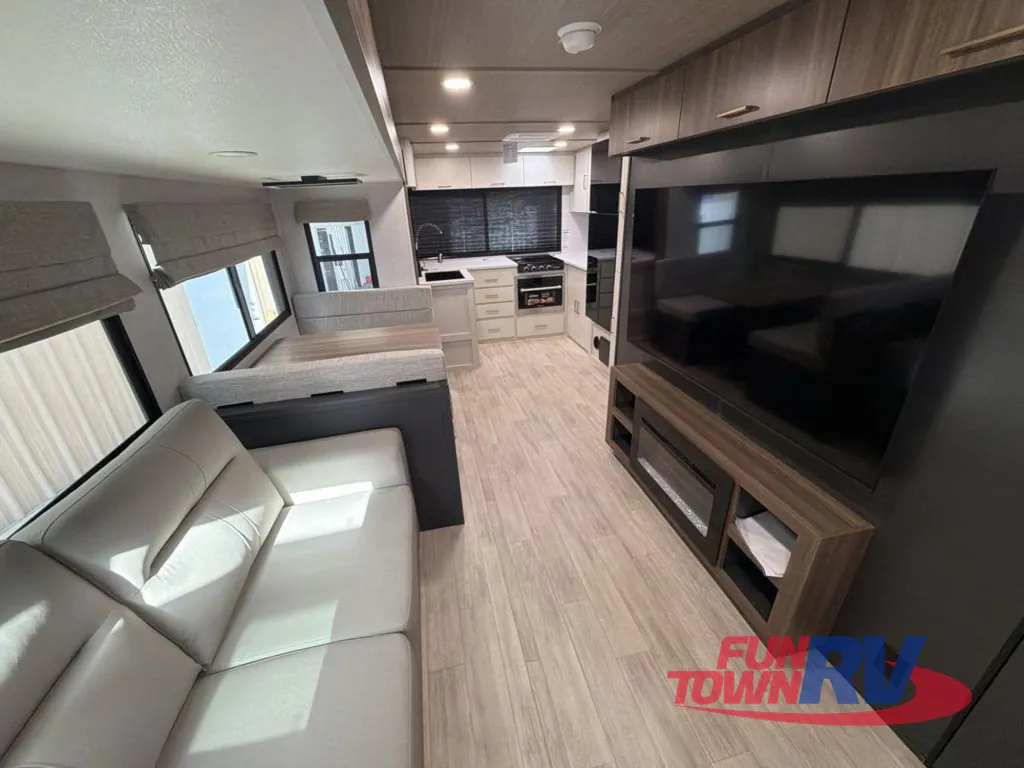 2027 Forest River Vibe 3400SB, Photos photo 10