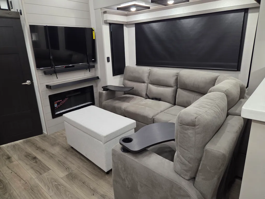 2026 Jayco North Point 395DSDB, Photos photo 11