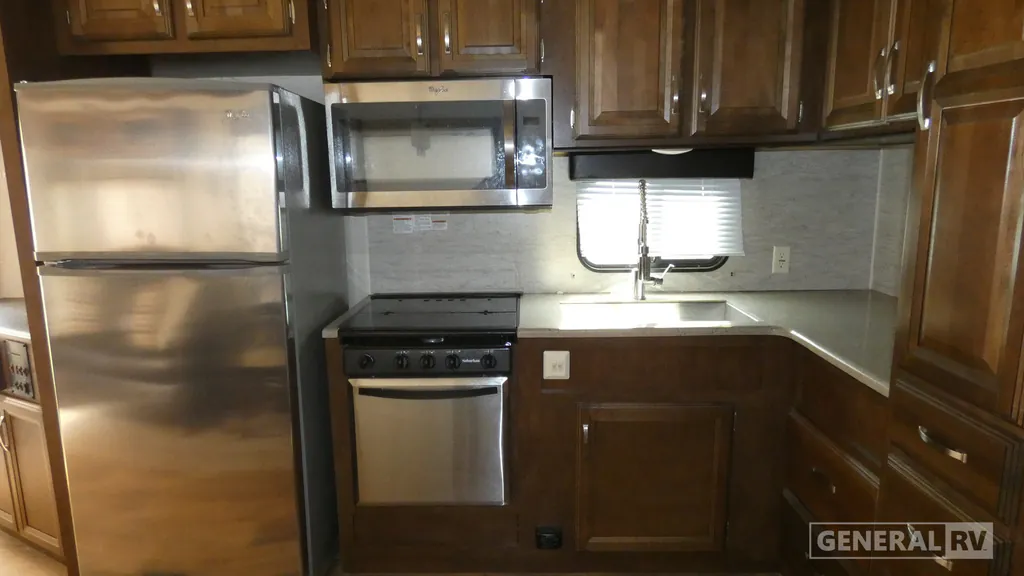 2018 Forest River Wildwood DLX 353FLFB, Photos photo 13