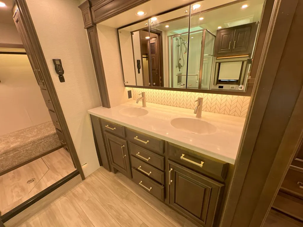 2026 Entegra Coach Aspire 44D, Photos photo 18