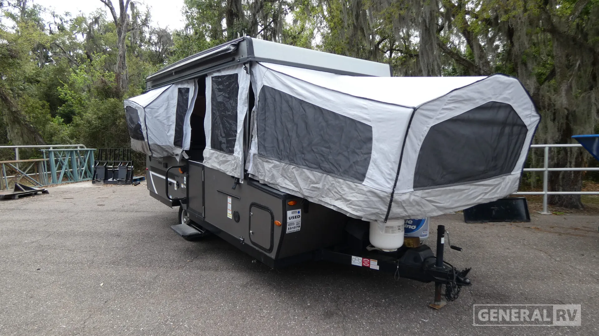 2024 Forest River Flagstaff MAC Series 425M - Photo 2