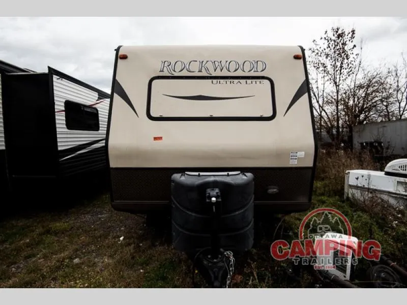 2015 Forest River Rockwood Ultra Lite 2604WS - Photo 2