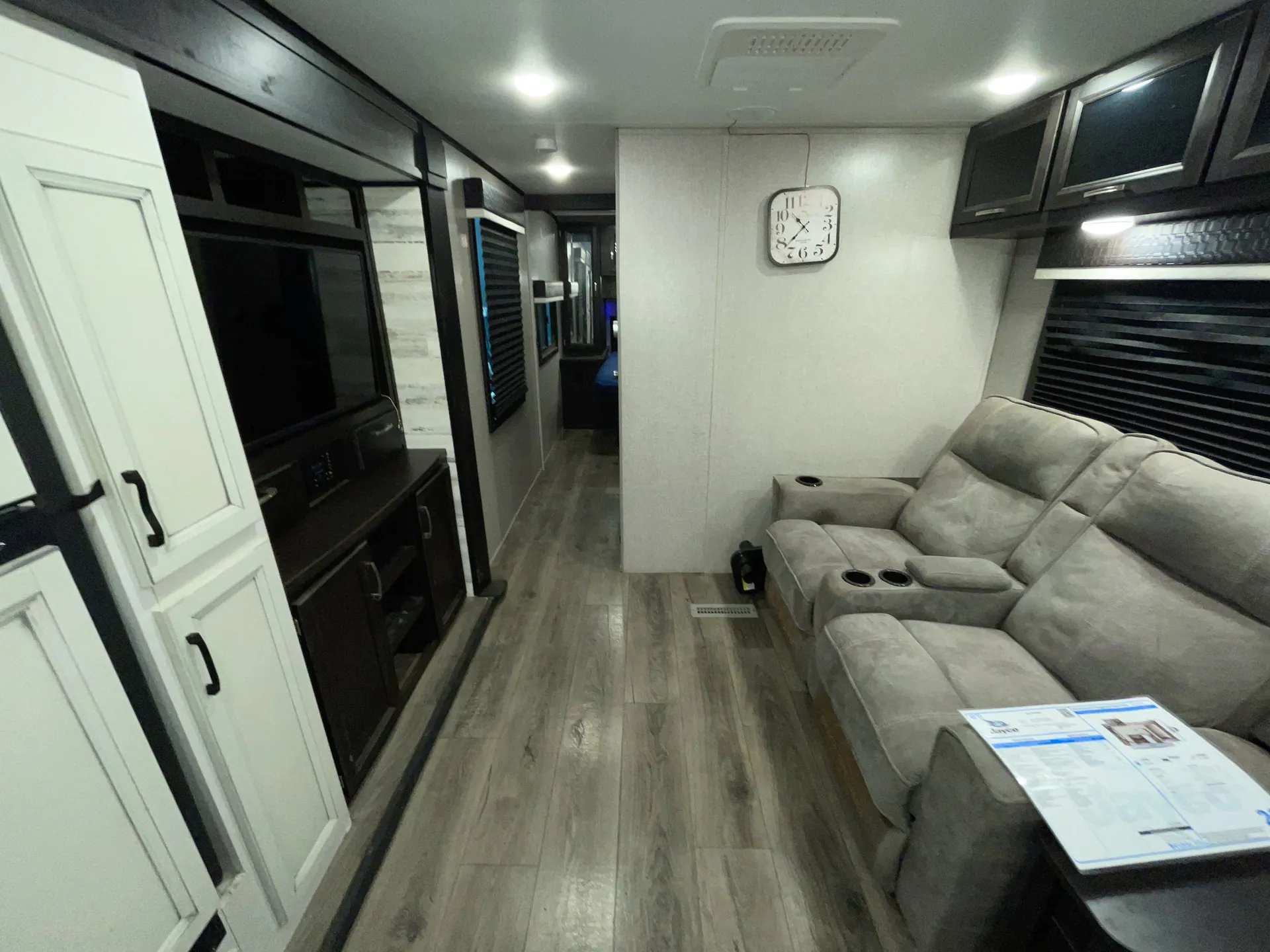 2021 Jayco Jay Feather 22RK — living area main