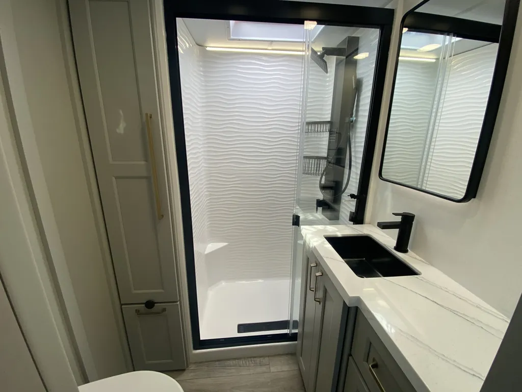 2026 Brinkley Model G 4150, Photos photo 31