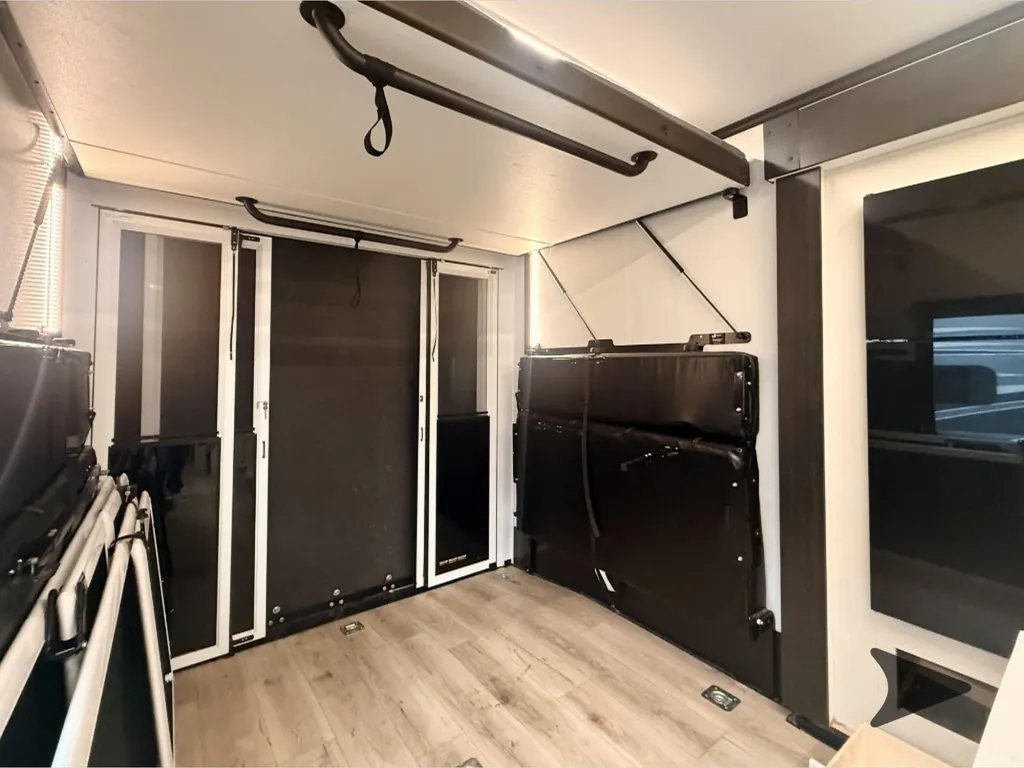 2025 Forest River Vengeance Rogue Armored 26L140, Photos photo 37