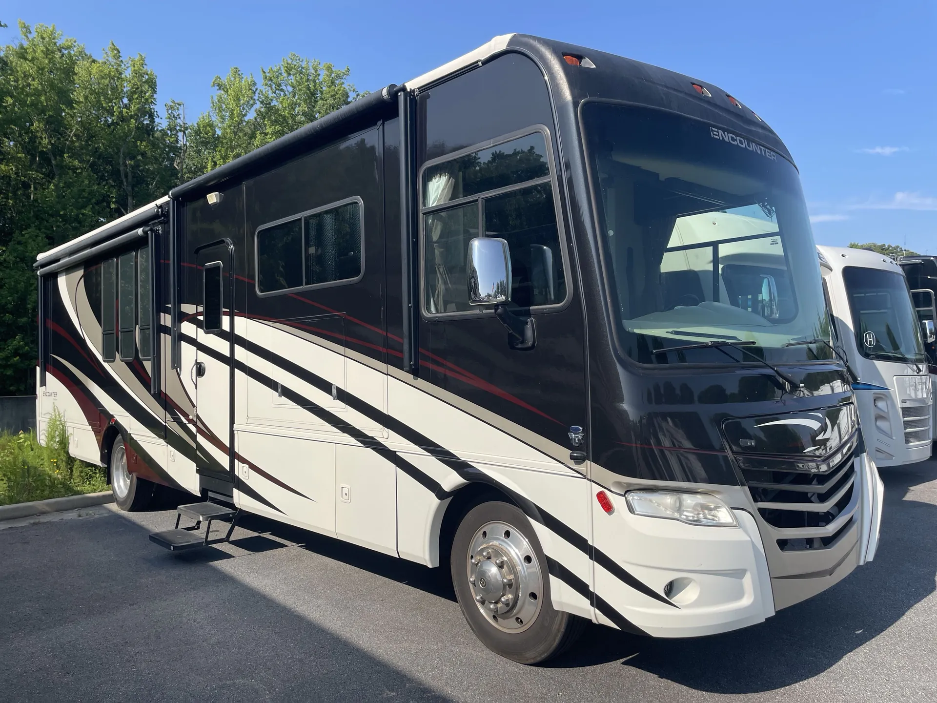 2013 Coachmen Encounter 37TZ - Photo 2