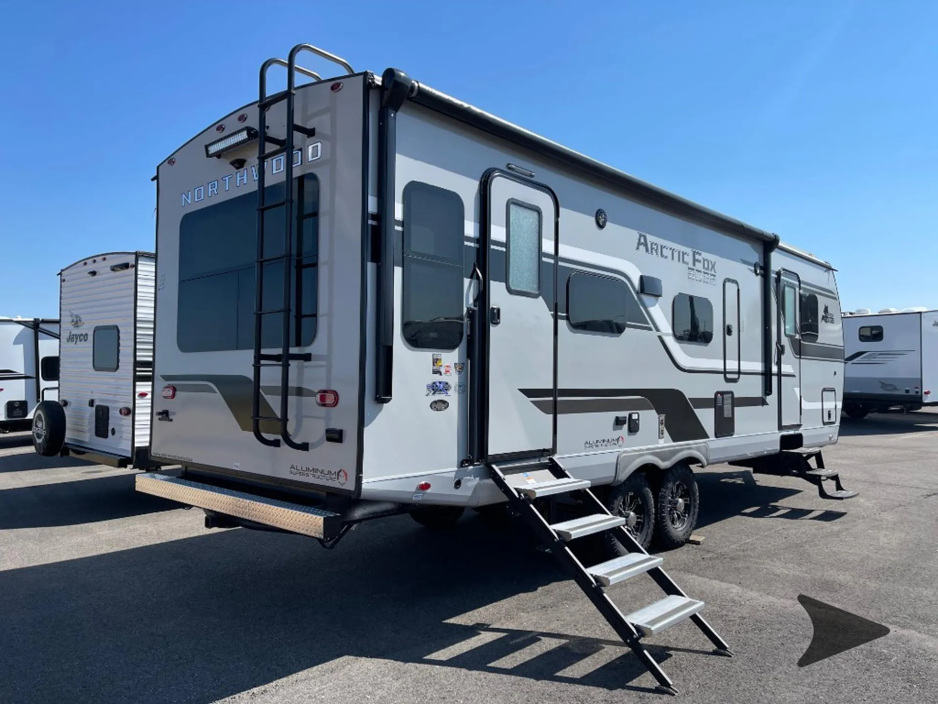 2026 Northwood Arctic Fox Edge 27SX - Photo 3