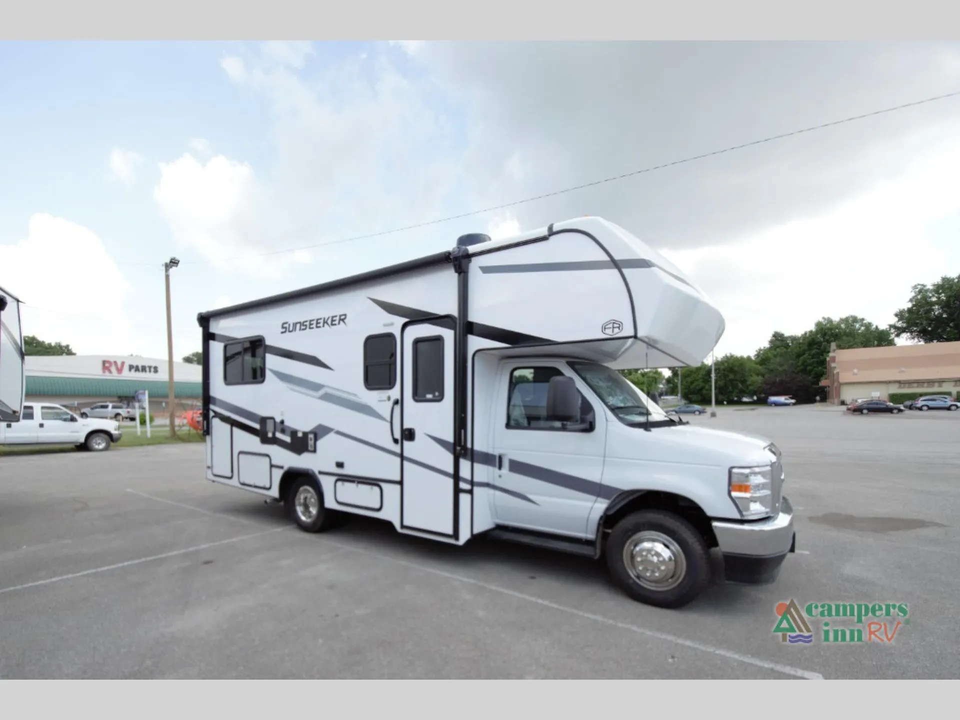 2026 Forest River Sunseeker LE 2350SLE FORD - Photo 2