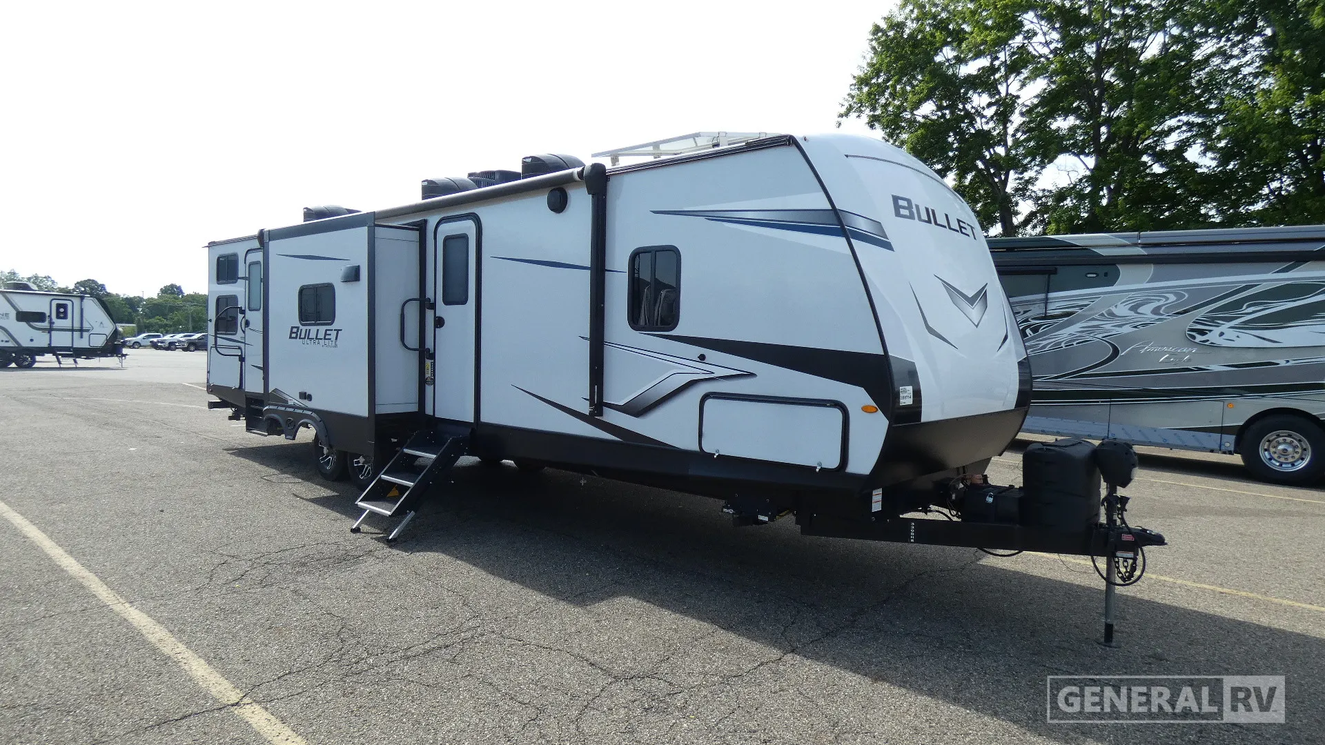 2023 Keystone Bullet 330BHS - Photo 2