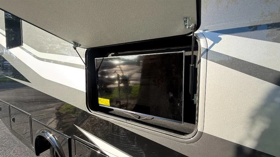 2027 Tiffin Wayfarer 25 PW, Photos photo 30