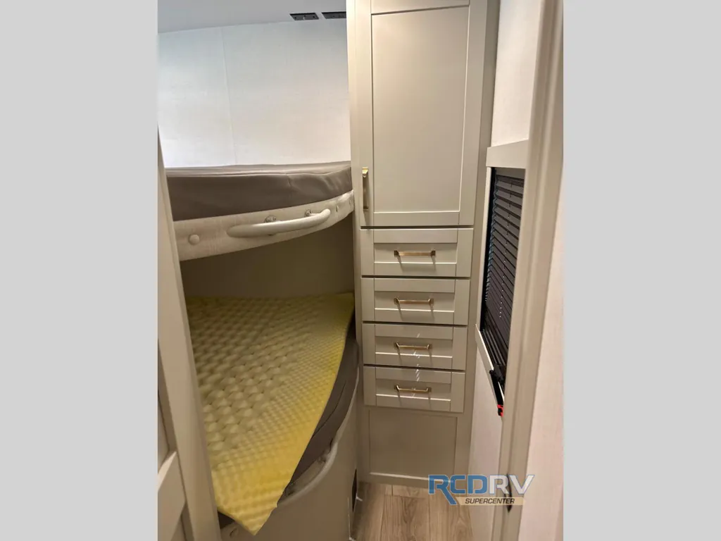 2025 Brinkley Model Z AIR 295, Photos photo 17
