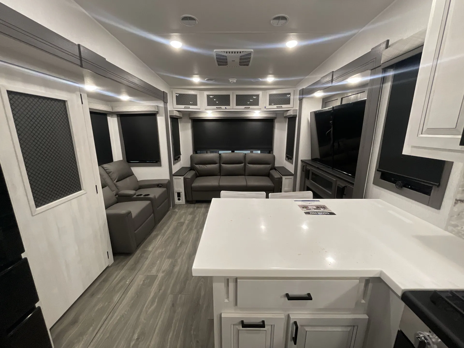2026 East to West Ahara 383UR — front