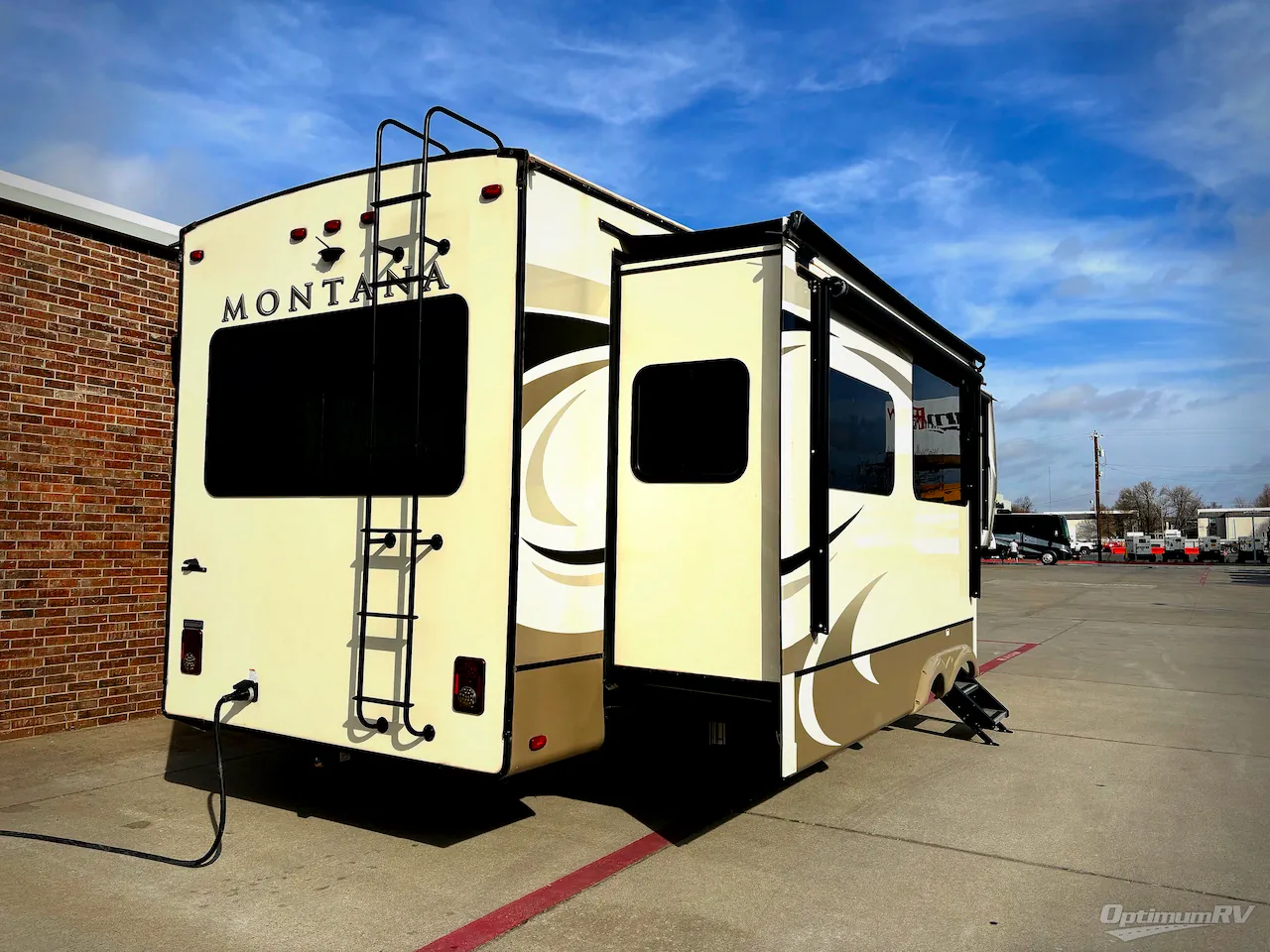 2019 Keystone Montana 3130RE - Photo 3