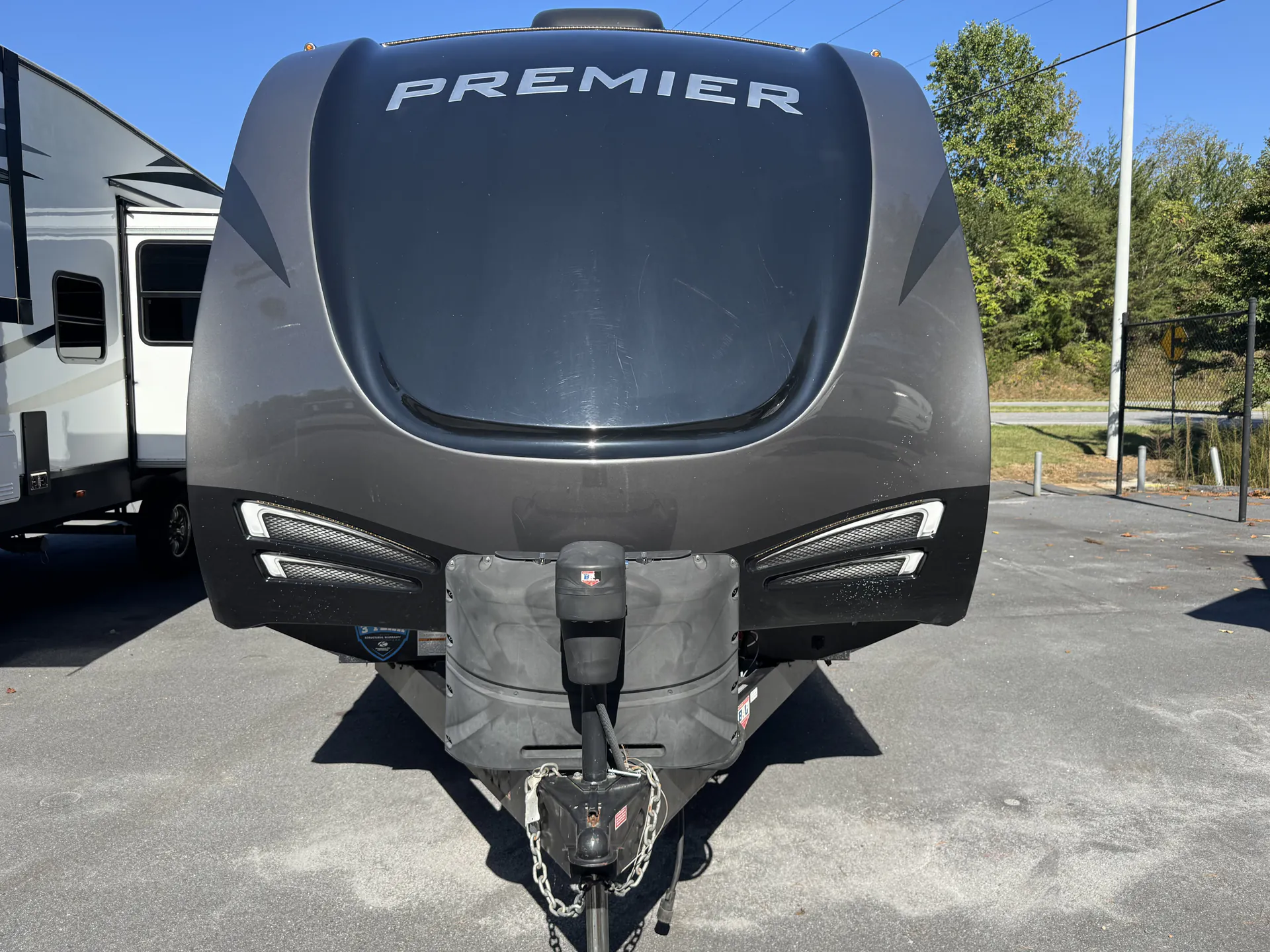 2019 Keystone Premier 26UDPR - Photo 3