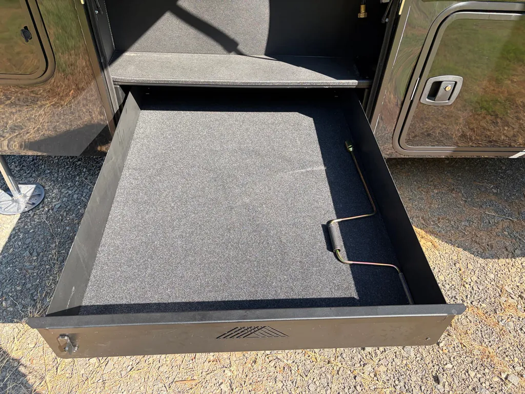 2026 Brinkley Model G 3970, Photos photo 43