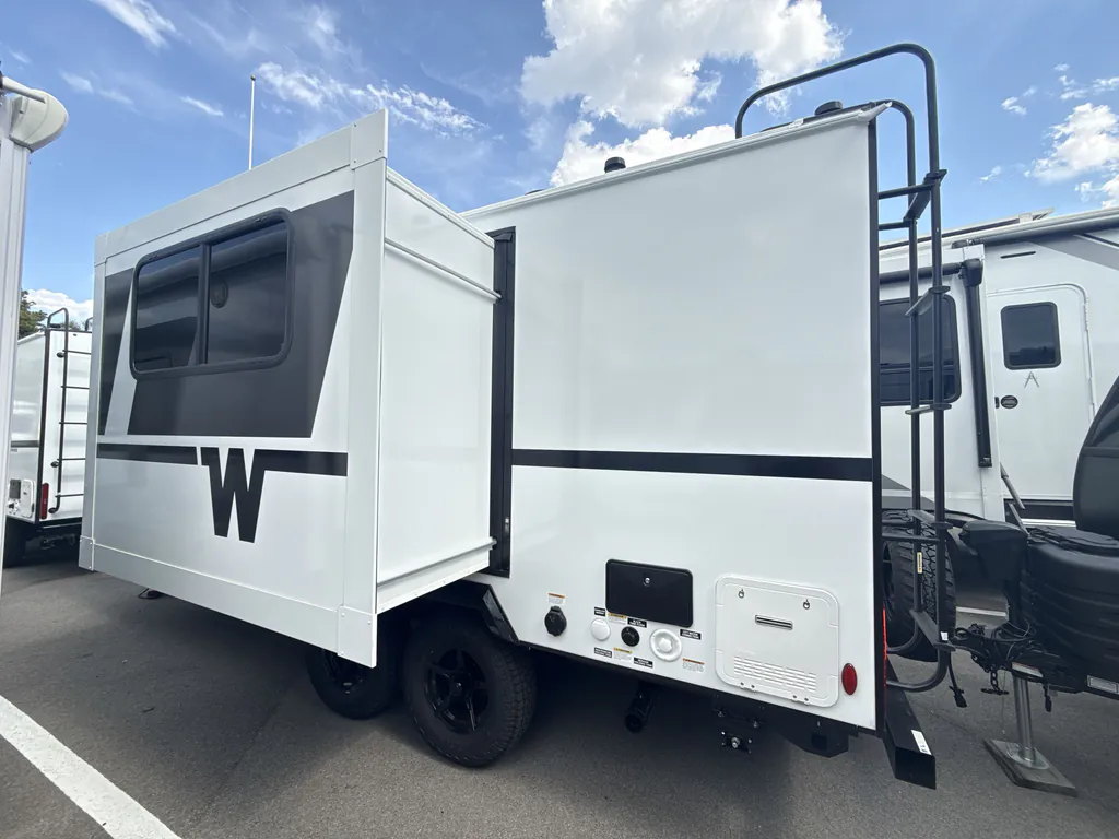 2027 Winnebago Micro Minnie 2108DS, Photos photo 6