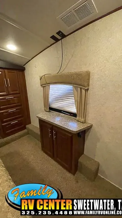 2015 Forest River Wildcat 333MK, Photos photo 28