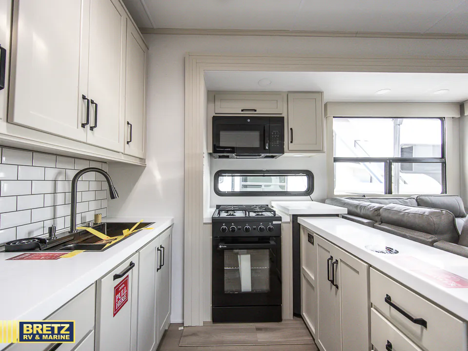 2026 Grand Design Momentum 344M, Photos photo 19