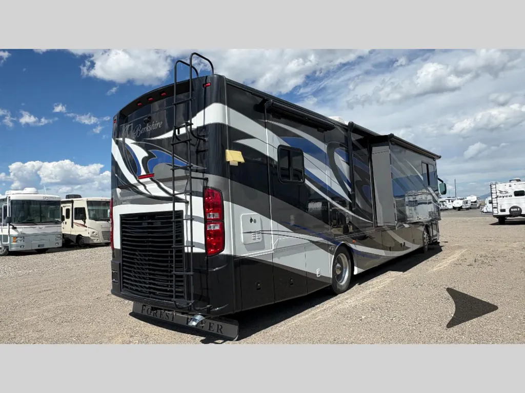 2012 Forest River Berkshire 390 FL, Photos photo 8