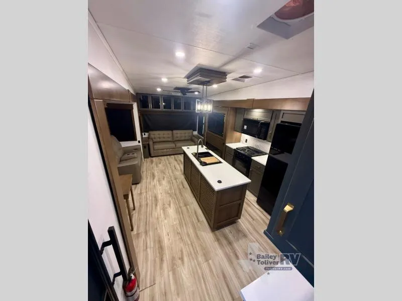 2026 Keystone Montana High Country 290RL - Photo 4