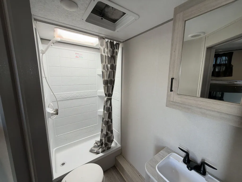 2025 Forest River Aurora 28BHS, Photos photo 15