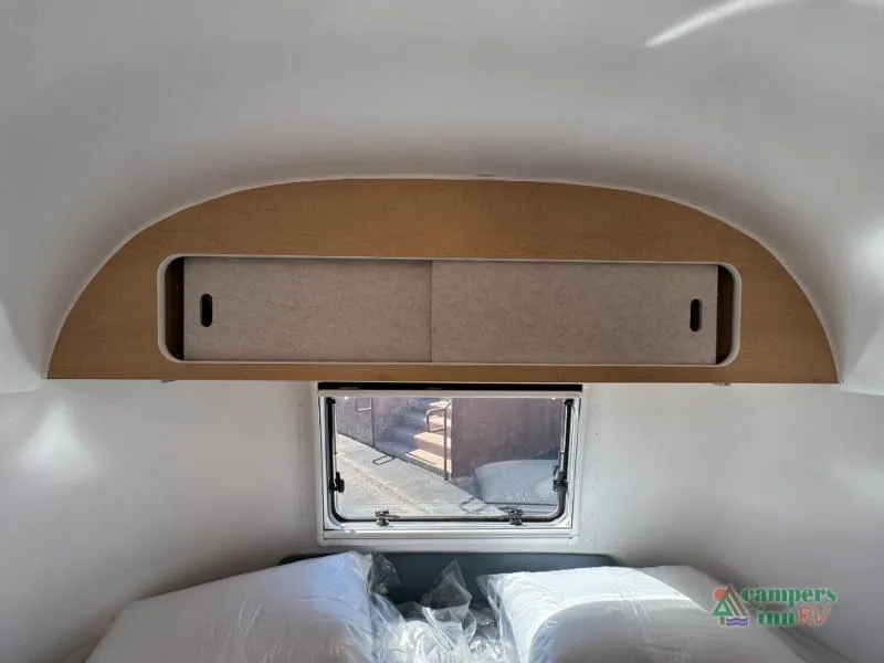 2026 Airstream World Traveler 22RB - Photo 2