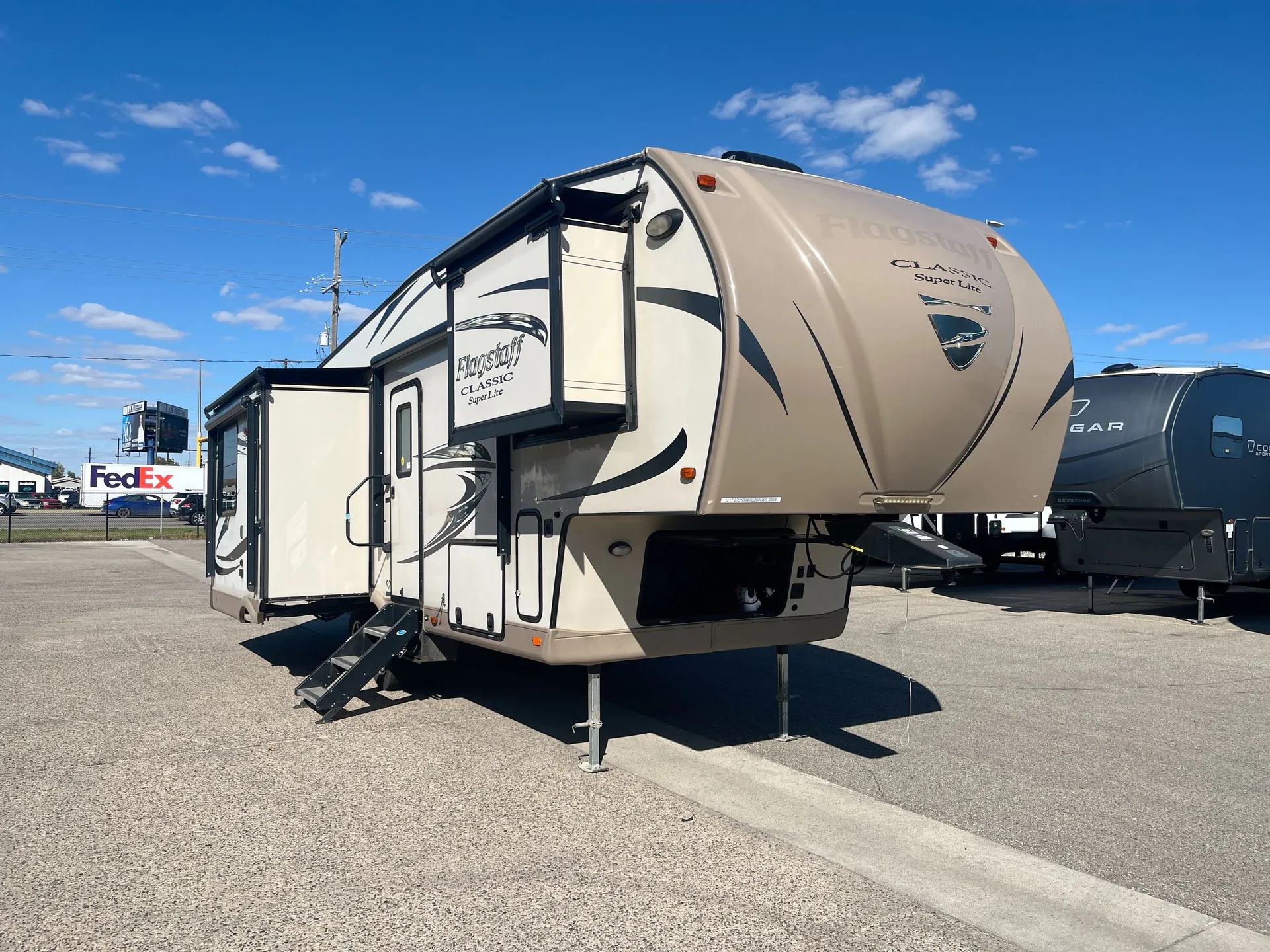 2017 Forest River Flagstaff Classic Super Lite 8528IKWS - Photo 2