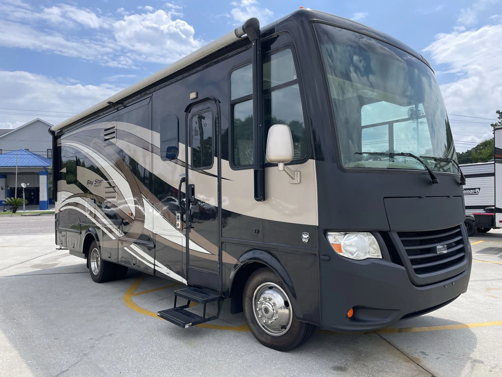 2017 Newmar Bay Star Sport 2812 - Photo 2