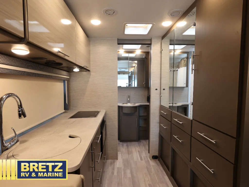 2023 Thor Motor Coach Axis 24.3, Photos photo 14