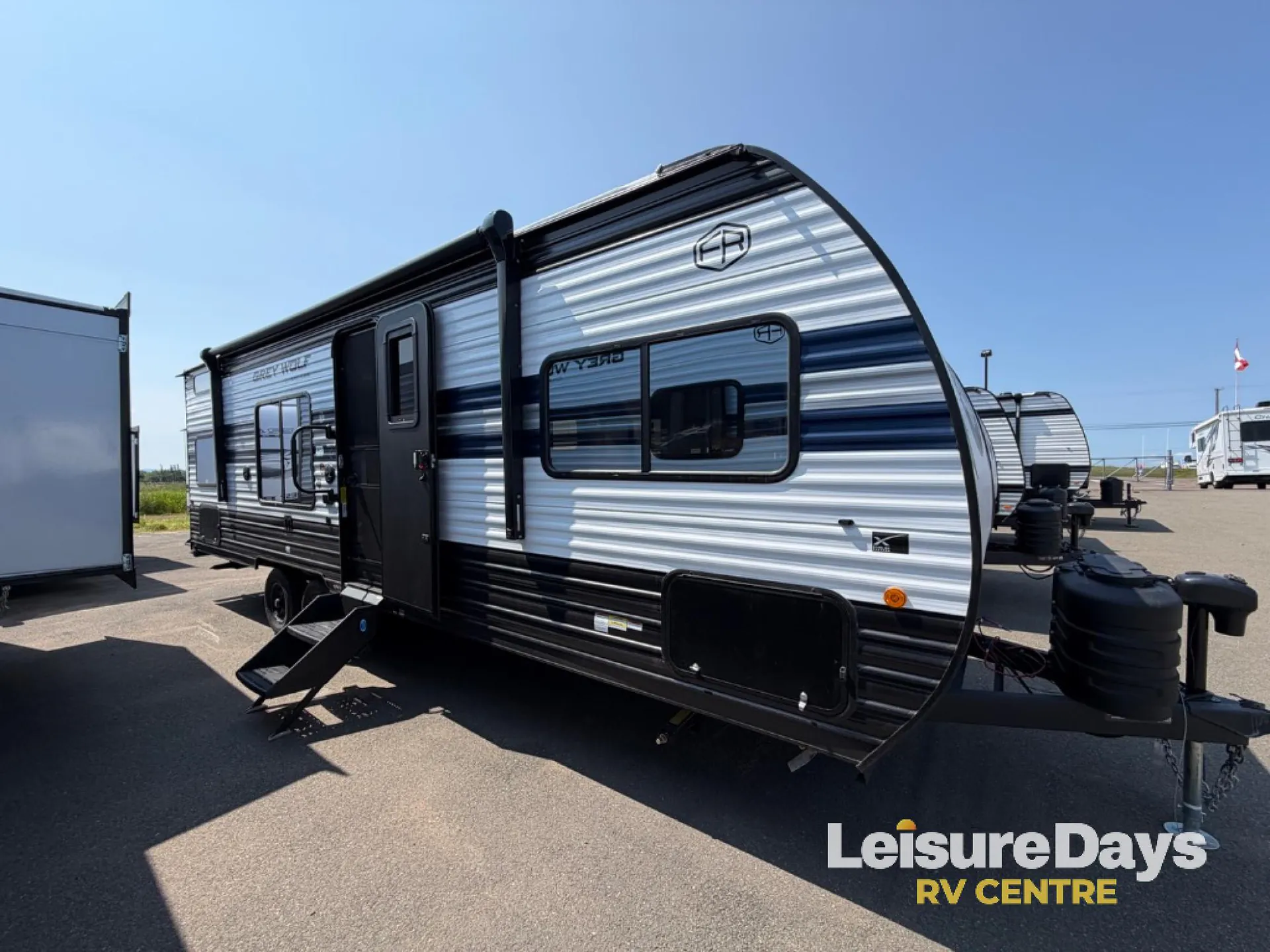 2027 Forest River Cherokee Grey Wolf 26DJSE - Photo 3