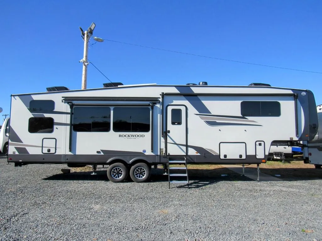 2026 Forest River Rockwood Signature 405SBH - Photo 2