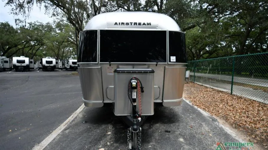 2023 Airstream Flying Cloud 30FB Office, Photos photo 9