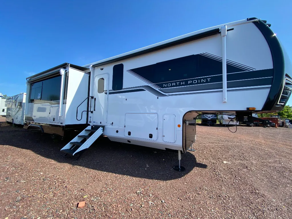 2027 Jayco North Point 380FBRK - Photo 4