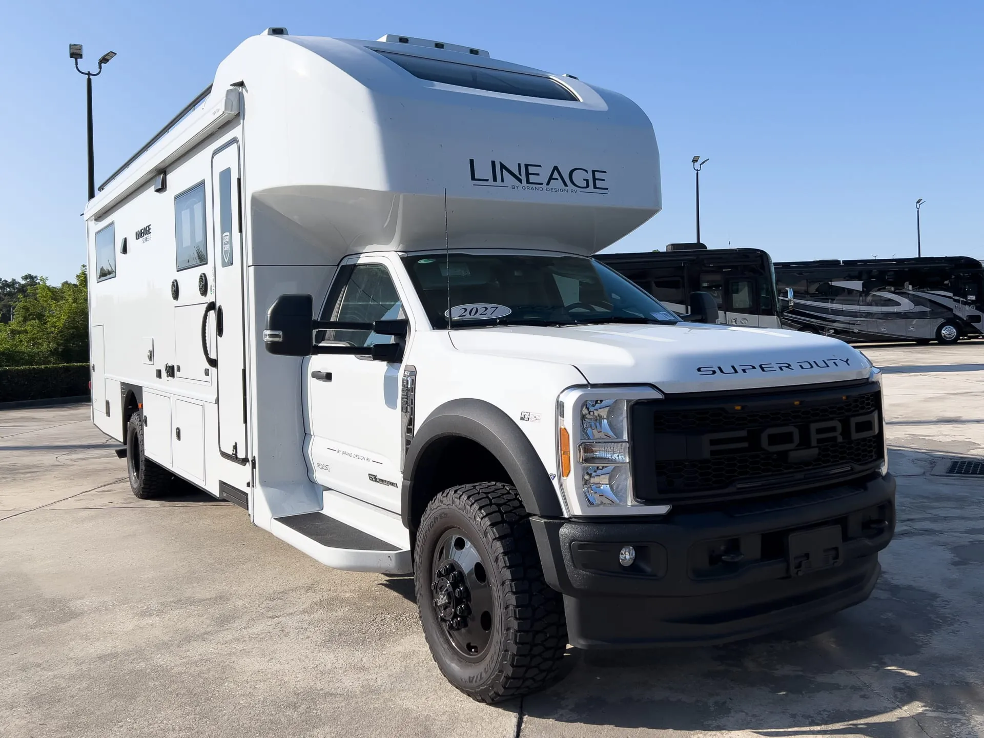2027 Grand Design Lineage Series F 29AN5 - Photo 2