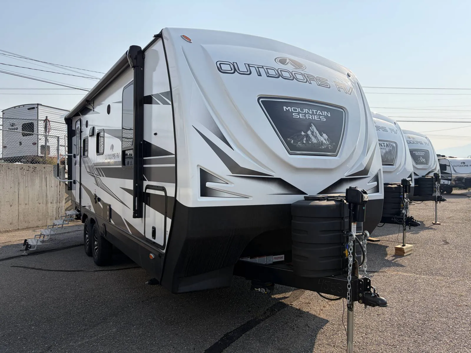 2026 Outdoors RV Mountain Series Timber Ridge 22FQS - Photo 2