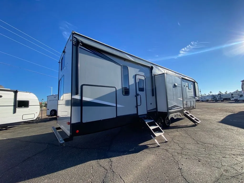 2022 FOREST RIVER ARCTIC WOLF 3770 SUITE - Photo 3