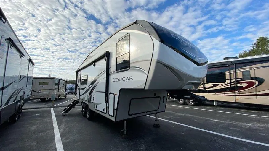2022 Keystone Cougar Half-Ton 23MLS - Photo 2