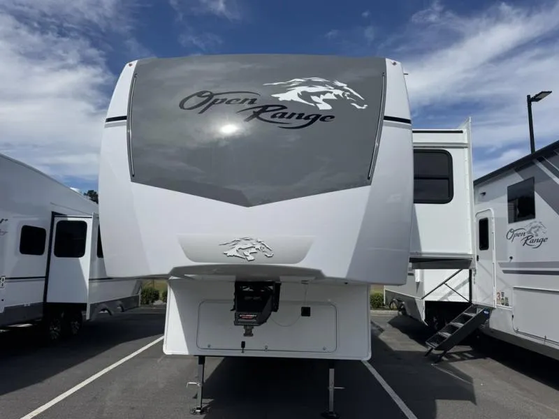 2026 Open Range RV Roamer 32RLTS - Photo 3
