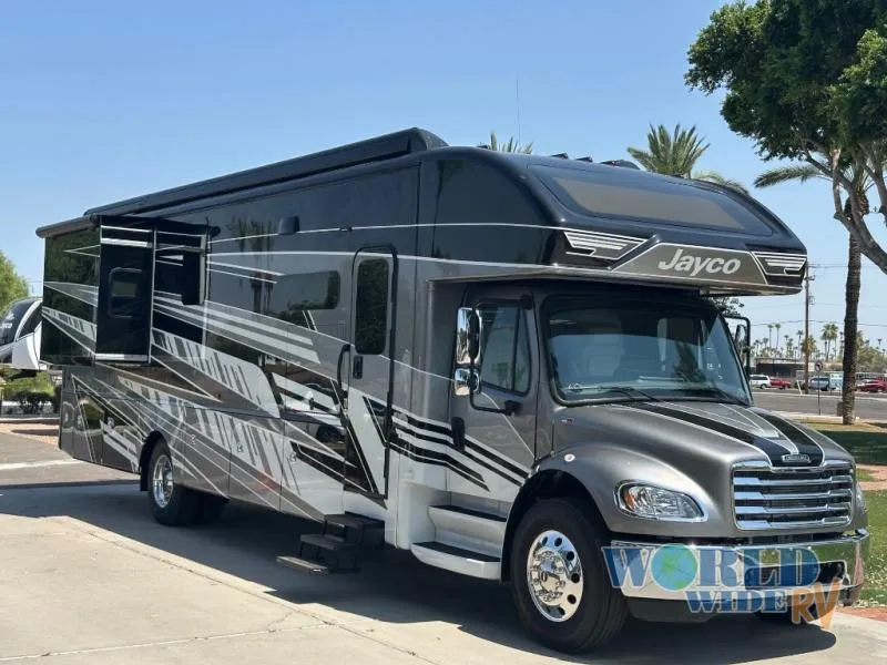 2026 Jayco Seneca Prestige 37K - Photo 3