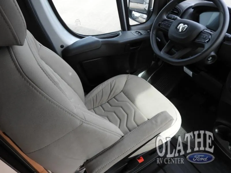 2024 Coachmen Nova 20C - Photo 4