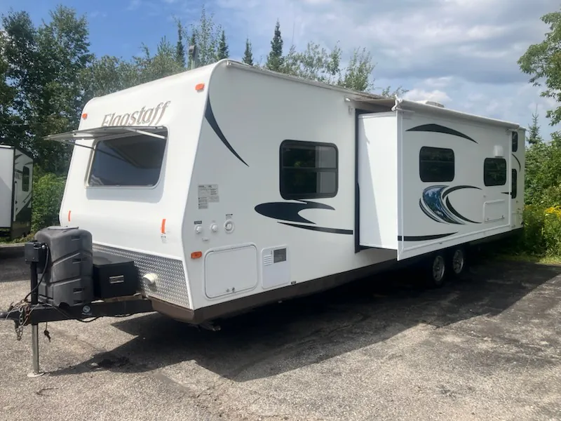 2015 Forest River Flagstaff Super Lite 27BESS - Photo 4