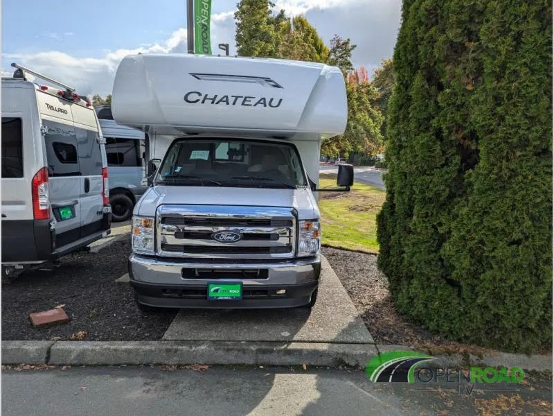 2026 Thor Motor Coach Chateau 21Z - Photo 2
