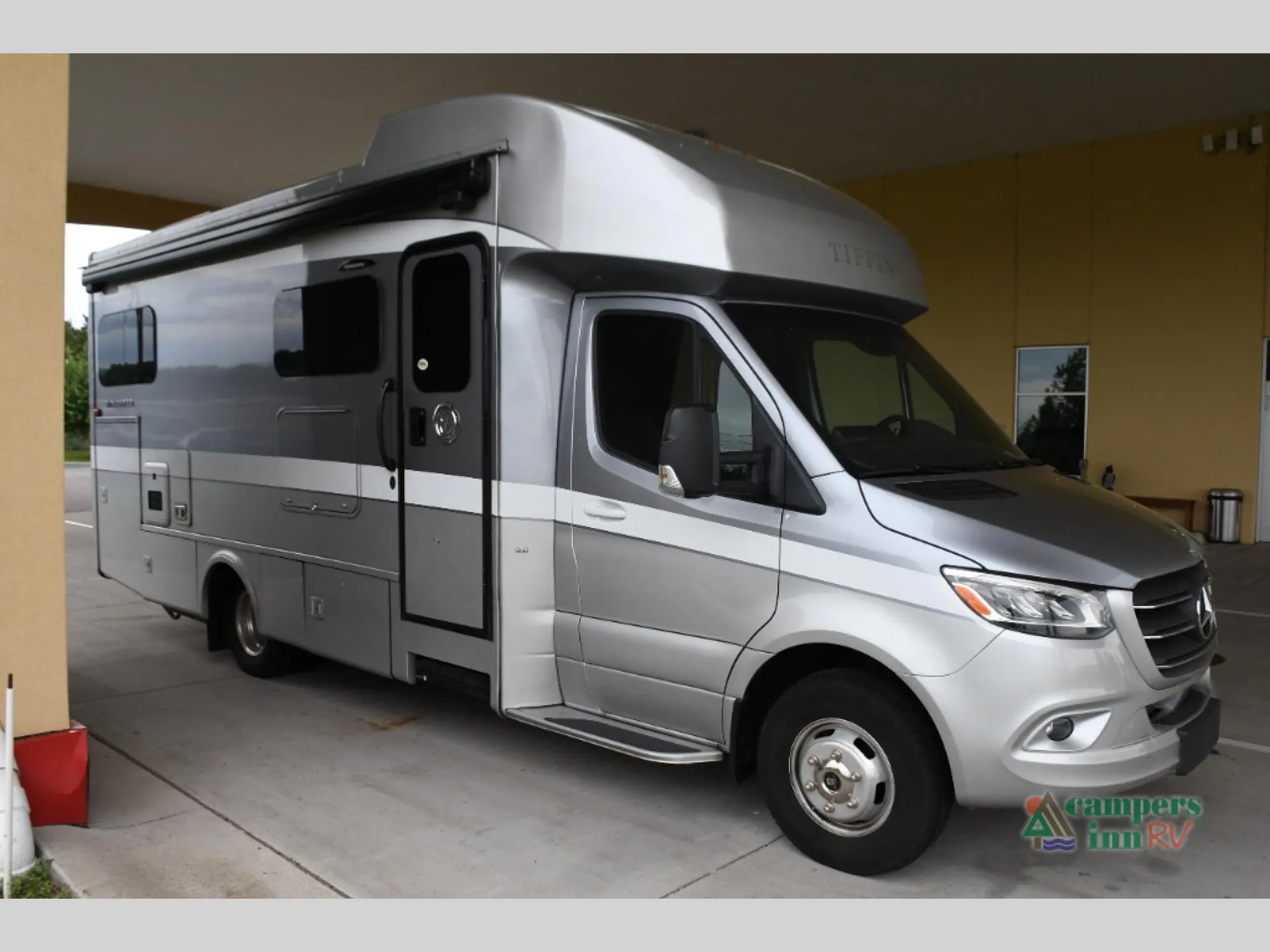 2021 Tiffin Wayfarer 25 LW - Photo 3