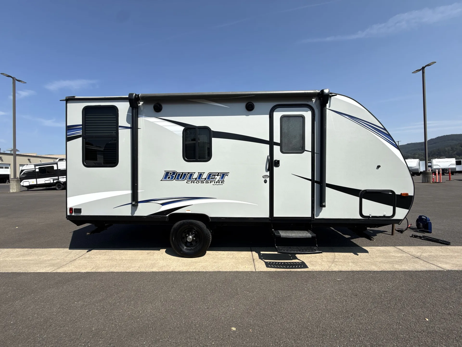 2019 Keystone Bullet Crossfire 1900RD — campside