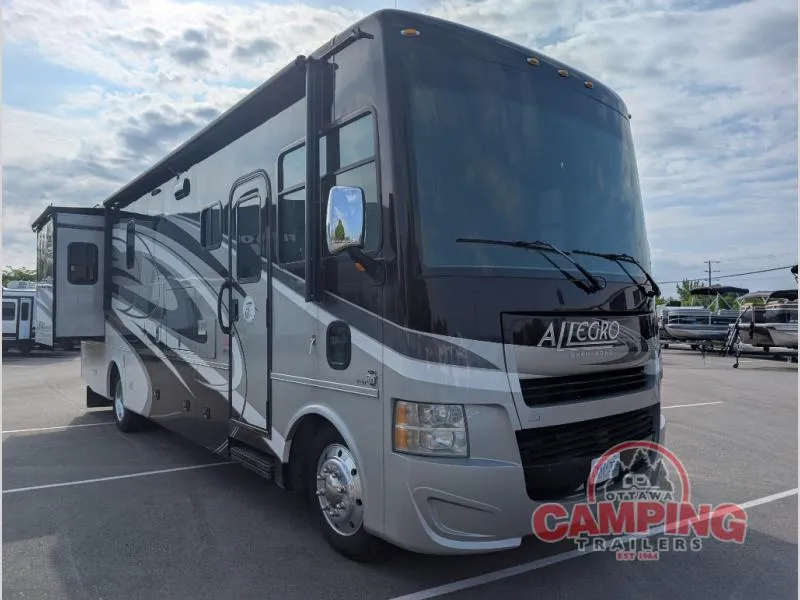 2016 Tiffin Allegro 32 SA - Photo 2